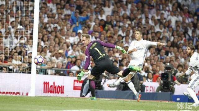  罗马德比红牌满天飞，拉齐奥绝杀引爆冲突  